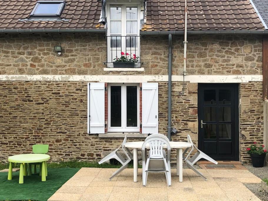 La Team Familly Vue Sur Le Mont St Michel Apartment Pontaubault Екстериор снимка